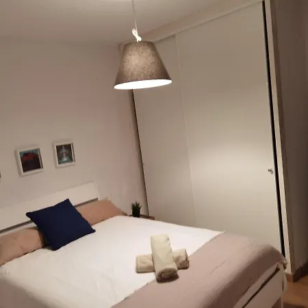 Precioso Apartamento Cerca De La Playa * カレタ・デ・ファマラ