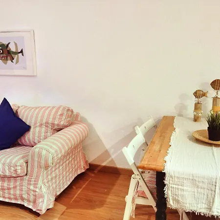 Precioso Apartamento Cerca De La Playa カレタ・デ・ファマラ